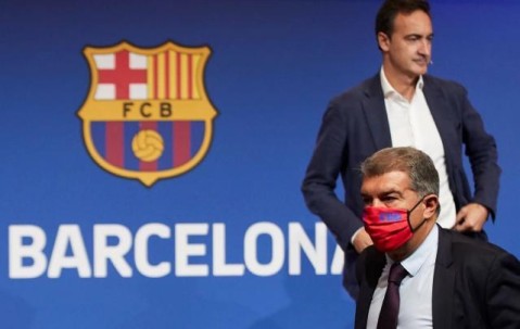 乐鱼体育入口-2021现象：老豪门也能迅速崩塌 过度消费终不可取